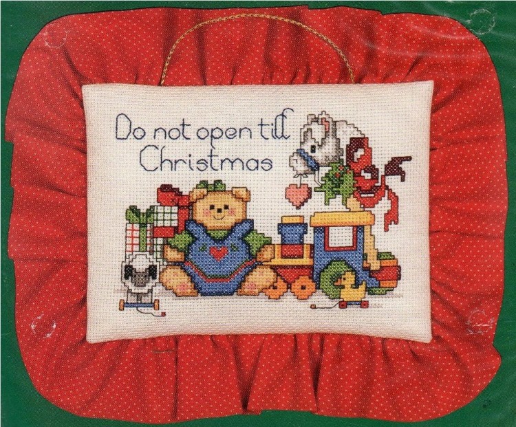 Набор для вышивания Bucilla 33194 Do Not Open Till Christmas