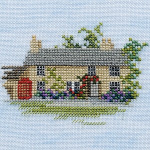 Derwentwater Designs MIN05A Rose Cottage