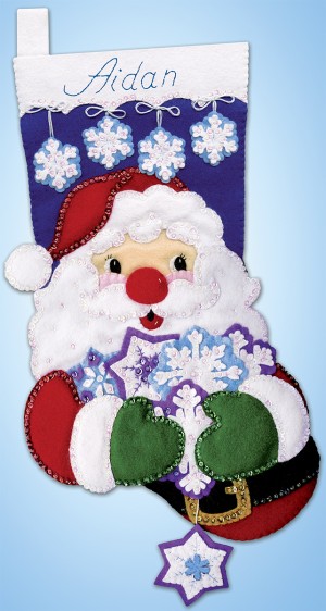 Design Works 5291 Сапожок для подарков "Санта со снежинкой"