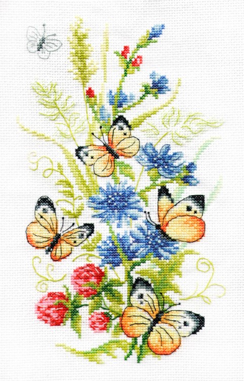 Набор для вышивания Многоцветница МКН 51-14 Цикорий и бабочки