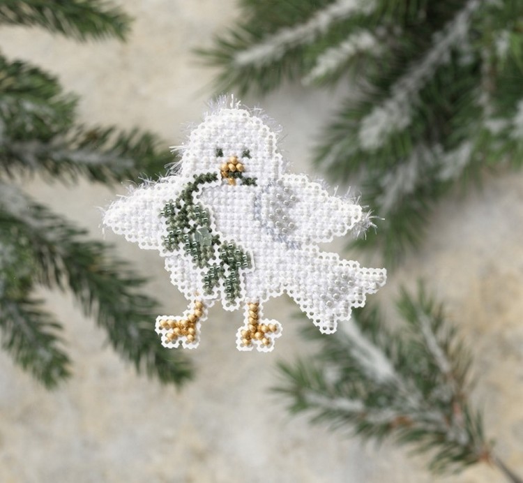 Набор для вышивания Mill Hill MH189304 Downy Dove (Пушистый голубь)