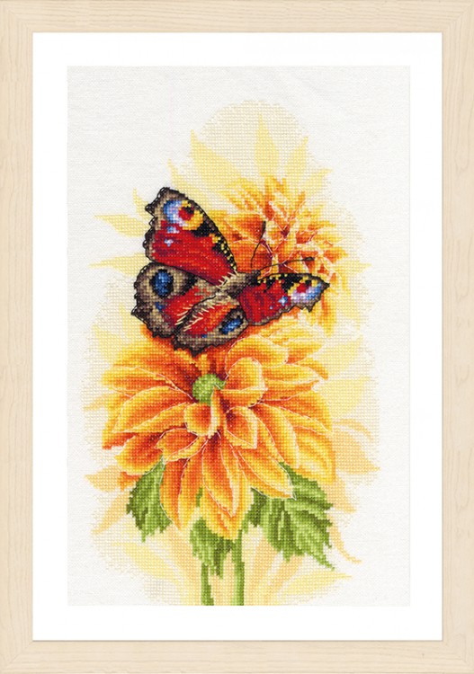 Набор для вышивания Lanarte PN-0194926 Fluttering butterfly (Порхающая бабочка)