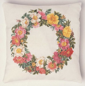Thea Gouverneur 2073 Cushion With Roses