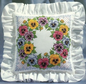 Bucilla 40915 Pansy Wreath Pillow