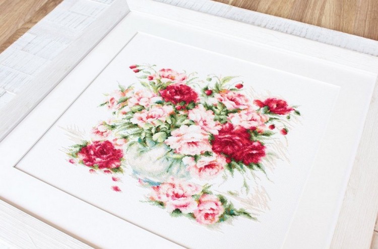 Luca-S B2288 Пионы