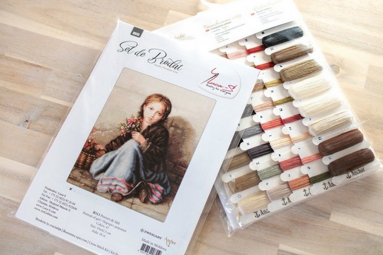 Luca-S B513 Портрет девочки