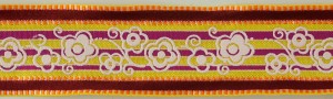 SAFISA 25239-25-03 Лента с рисунком, ширина 25 мм, цвет бордо/желтый