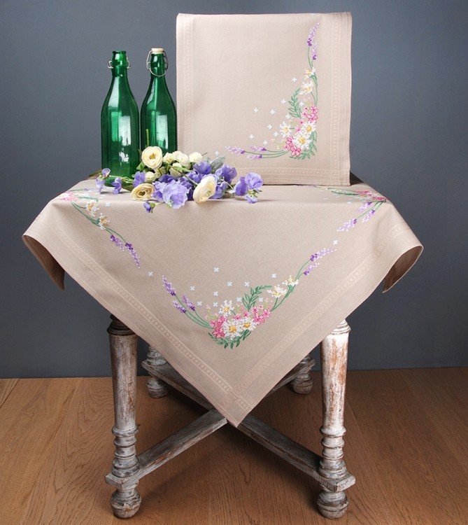 Vervaco PN-0190850 Скатерть "Весенние цветы"