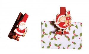Rayher 56903000 Декоративные прищепки с украшением "Санта Клаус" и конвертом