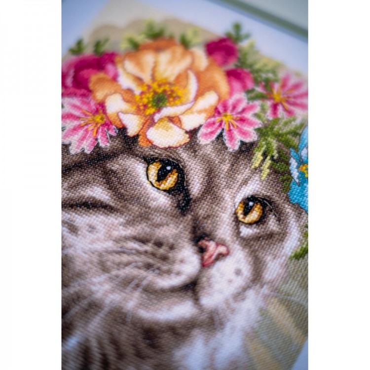 Набор для вышивания Lanarte PN-0191867 Flower crown Maine coon (Цветочная корона Мей-кун)