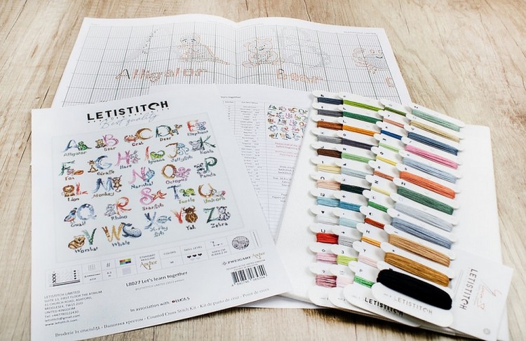Набор для вышивания LetiStitch L8027 Let's learn together (Давайте учиться вместе)