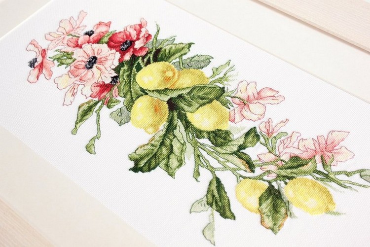 Luca-S B210 Композиция с лимонами