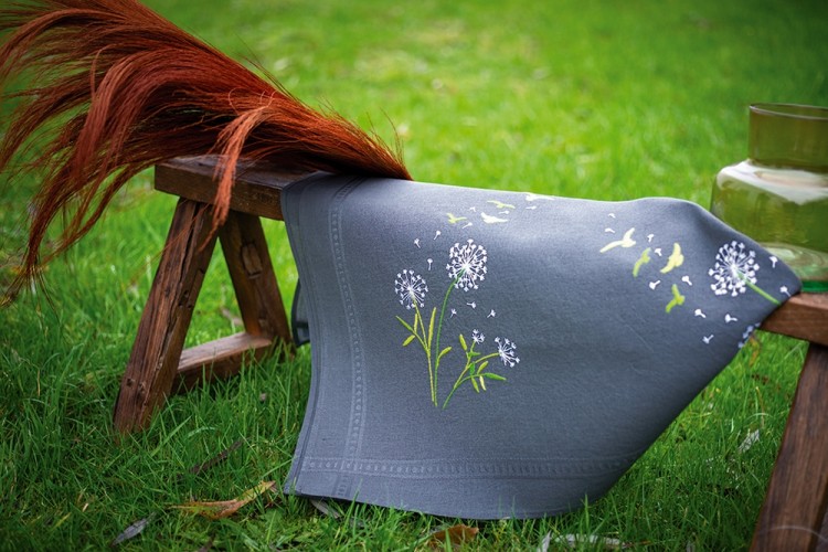 Vervaco PN-0196561 Скатерть "Цветочный пух"