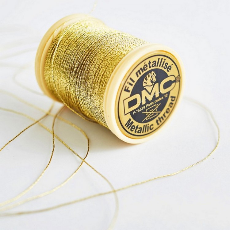 DMC 282A-OR-CL - Металлизированная нить Светлое золото