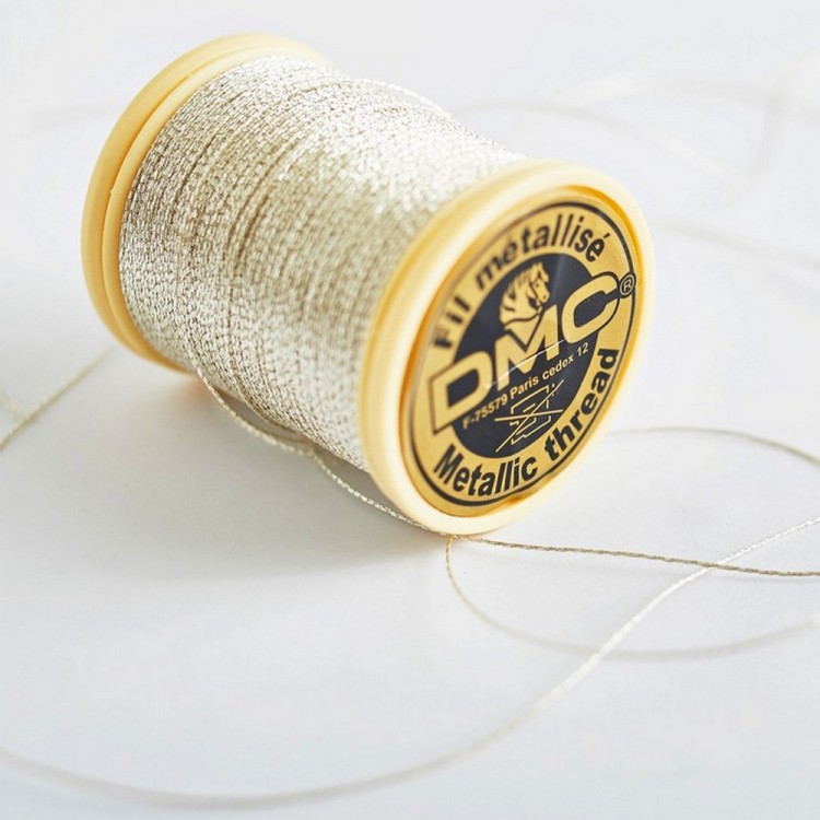 DMC 283A-AR-CL - Металлизированная нить Светлое серебро