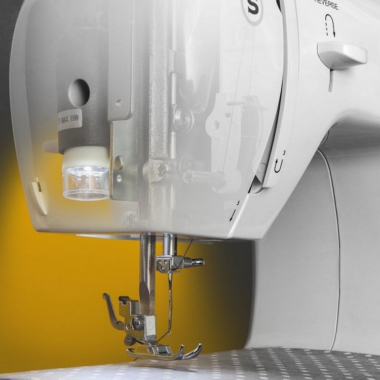 Hemline 131.M.LED Лампочка для швейных машин LED, вкручивающаяся, средняя