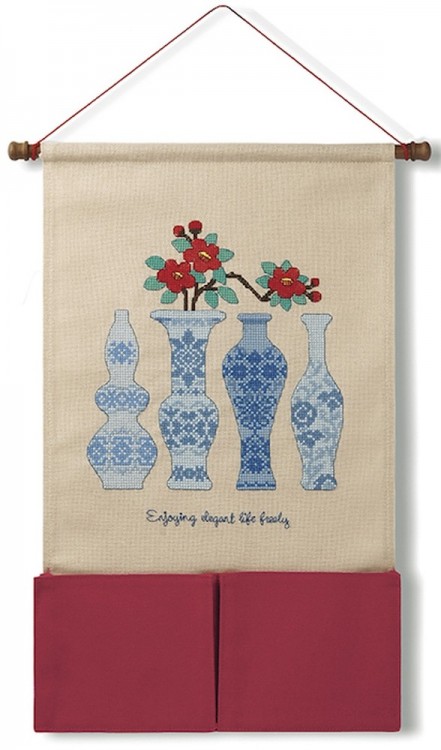 Набор для вышивания Xiu Crafts 2871001 Настенный органайзер "Цветок и ваза"