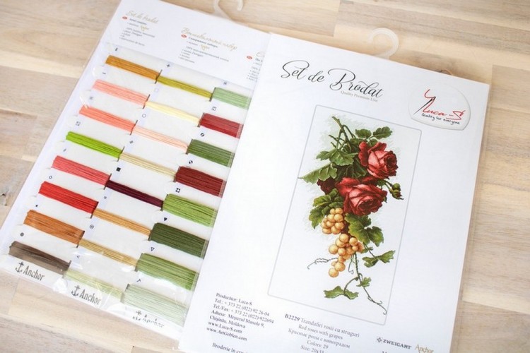 Набор для вышивания Luca-S B2229 Красные розы с виноградом