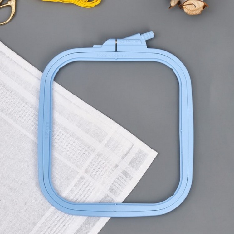 Nurge 170-12 Пяльцы пластиковые квадратные с винтом