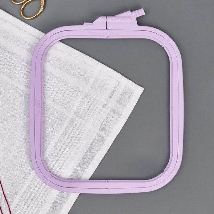 Nurge 170-12 Пяльцы пластиковые квадратные с винтом