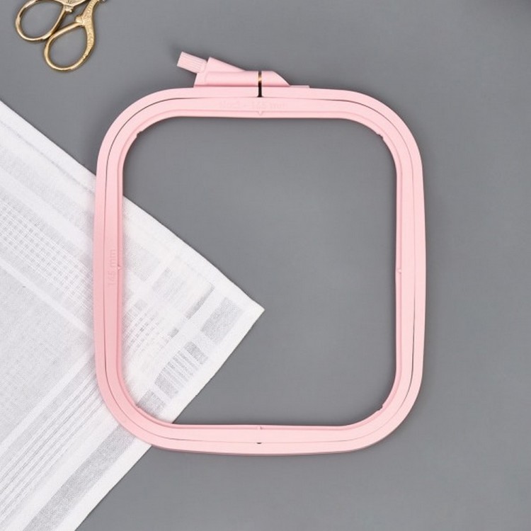 Nurge 170-12 Пяльцы пластиковые квадратные с винтом