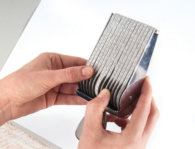 Rayher 29019000 Штамп самонаборный для печати латинских букв и символов