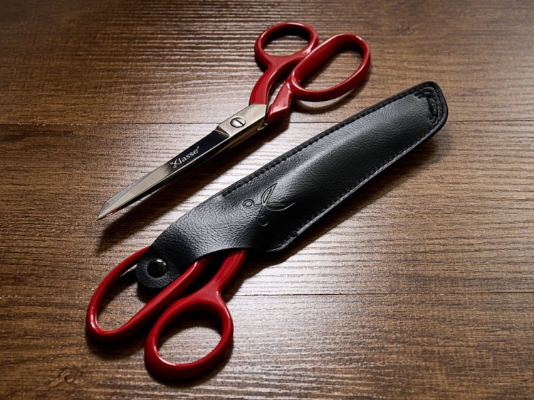 Hemline B4739 Ножницы для шитья и хобби с микрозубцами, в чехле и подарочной коробке