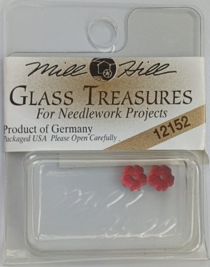 Mill Hill 12152 Декоративная подвеска "Very Petite Flower Matte Fuschia"