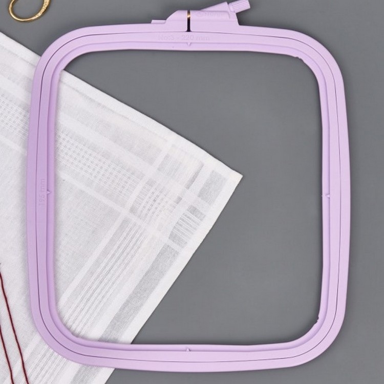 Nurge 170-13 Пяльцы пластиковые квадратные с винтом