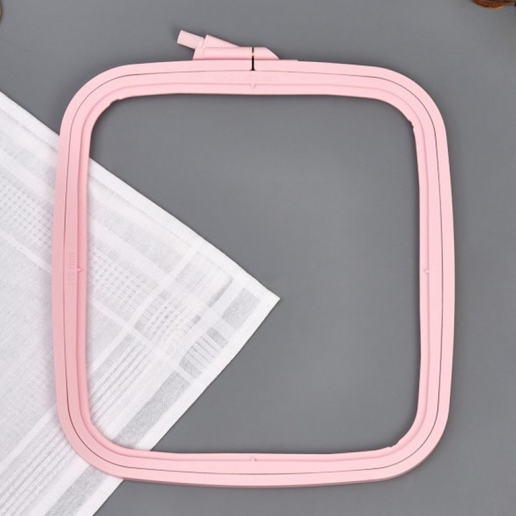 Nurge 170-13 Пяльцы пластиковые квадратные с винтом