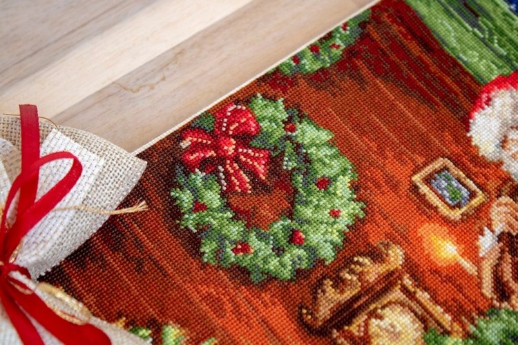 Набор для вышивания Luca-S B578 Дед Мороз