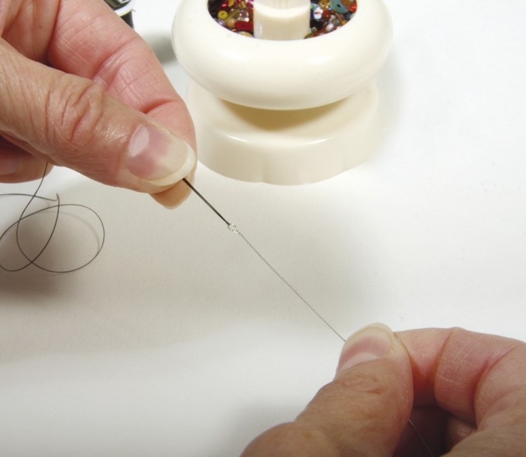 Rayher 22447000 Спиннер для нанизывания бисера (прялка для бисера)