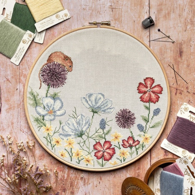 Набор для вышивания Anchor ALXE016 Meadow Mouse (Луг Мышь)