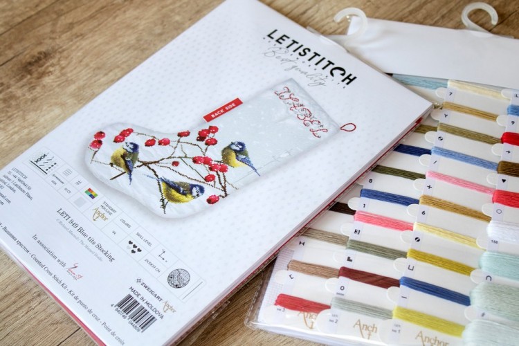 Набор для вышивания LetiStitch 949 Blue tits Stocking (Сапожок "Синие синицы")