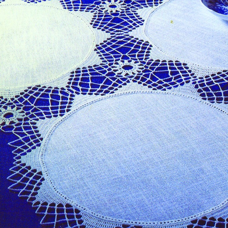 Zweigart 7012/209/20 Форма для обвязывания крючком "Круг"