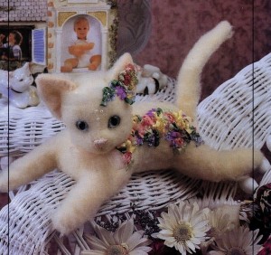 Ribbon Embroidery VCC016 Catrina Kitten's