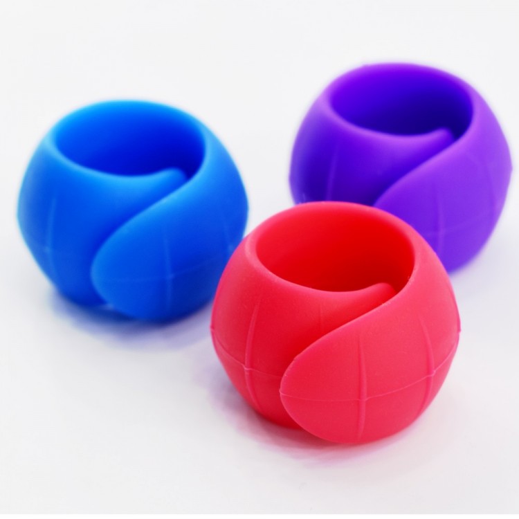 Hemline DJ.138A Держатель силиконовый для нитей на катушке, мулине (3 шт) Hemline DJ.138A Держатель силиконовый для нитей на катушке, мулине (3 шт)