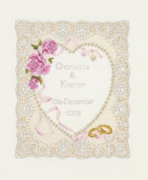 Anchor ACS05 Floral Heart Wedding Sampler (Сердце с цветами. Свадебный мотив)