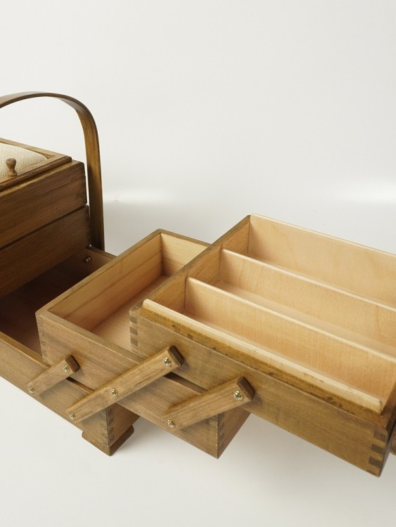 Aumueller 31/151/2 Шкатулка для рукоделия 3-х этажная, бук коричневый