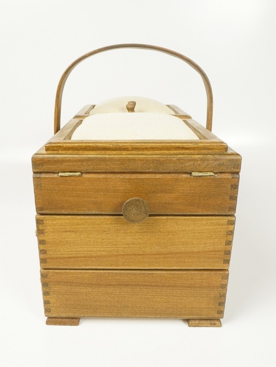 Aumueller 31/151/2 Шкатулка для рукоделия 3-х этажная, бук коричневый