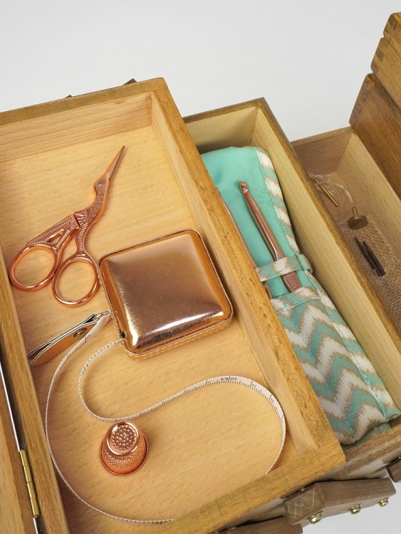 Aumueller 31/151/2 Шкатулка для рукоделия 3-х этажная, бук коричневый