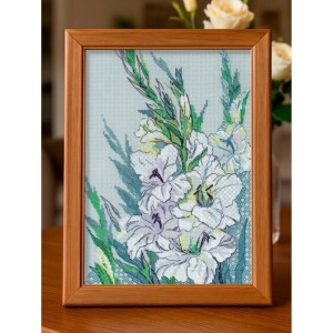 Риолис 2297 Белые гладиолусы