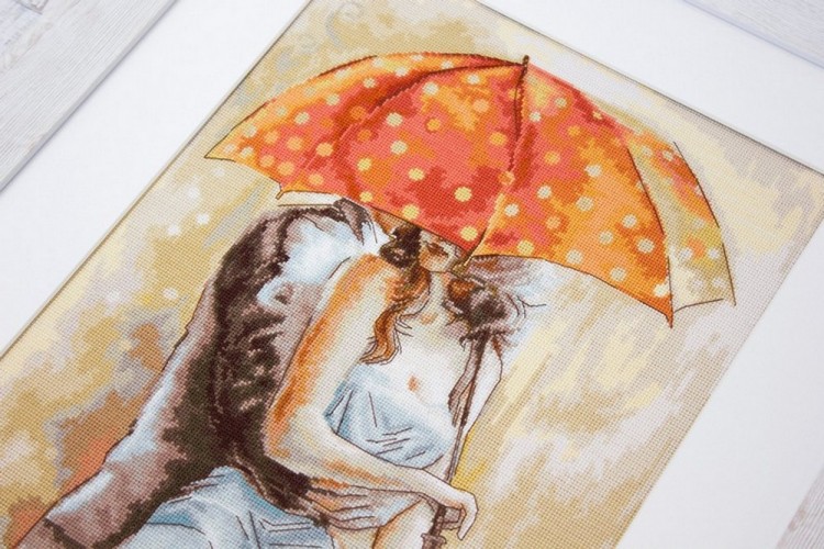 Luca-S G555 Под зонтом 2