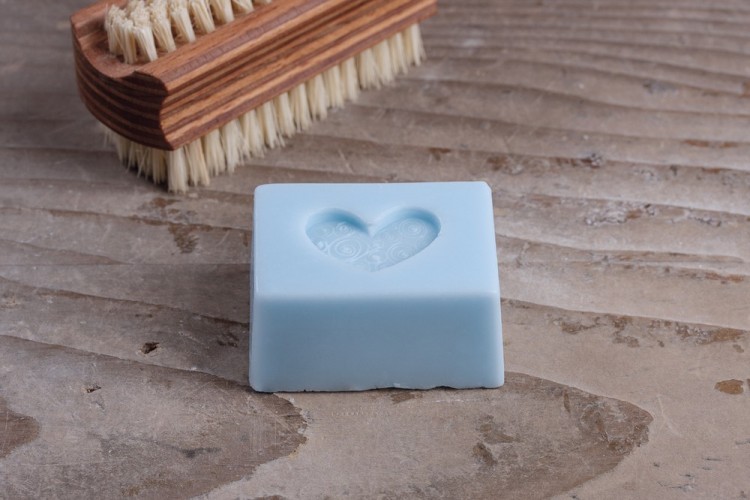 Rayher 34279000 Форма для заливки из натурального каучука "Smile"