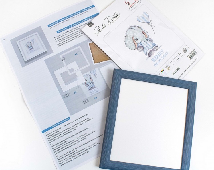 Набор для вышивания Luca-S R03 Baby Boy - с рамкой в комплекте (Малыш - мальчик в комплекте)