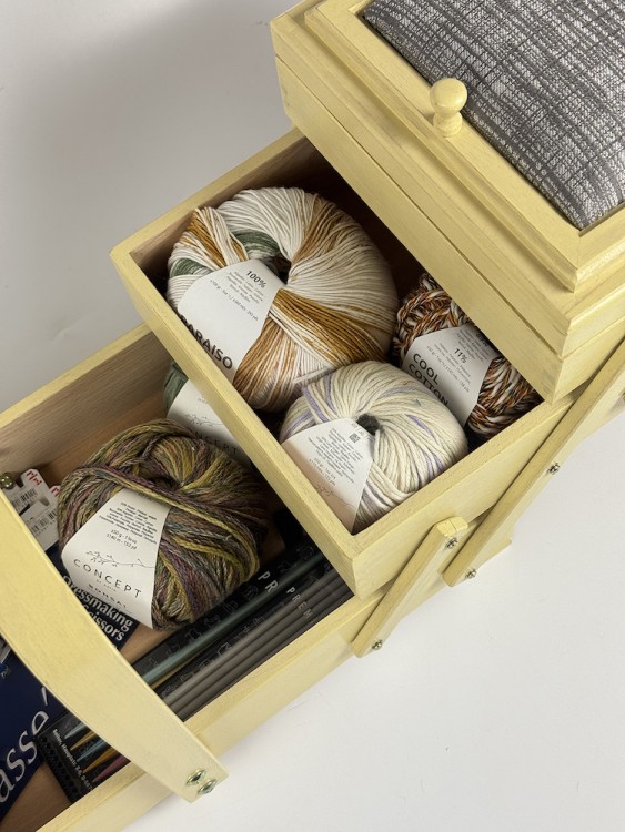 Aumueller 31/151/1 Шкатулка для рукоделия, 3-х этажная, бук светлый