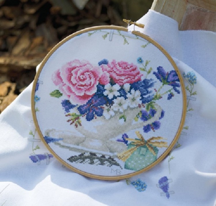 Набор для вышивания Lanarte PN-0170950 Bouquet of roses (Букет роз)