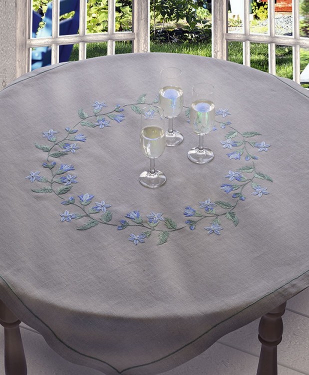 Набор для вышивания Anchor 02330 Bluebell Tablecloth (Скатерть "Колокольчики")