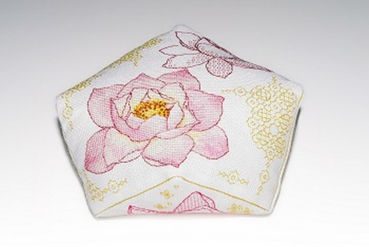 Набор для вышивания Alisena 7017 Бискорню "Лотос"