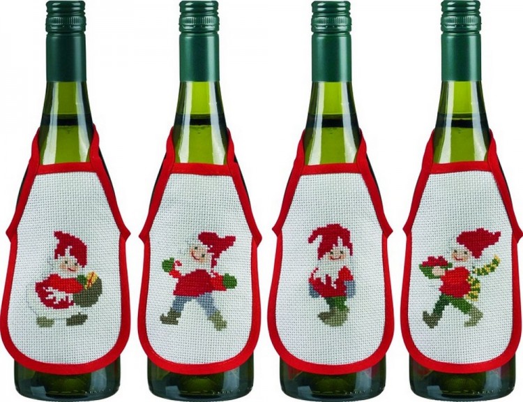 Набор для вышивания Permin 78-6613 Фартучки на бутылки "Счастливые Санты"